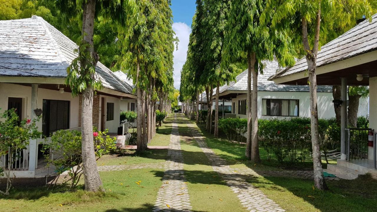 Cebu International Golf And Resort Бадіан Екстер'єр фото